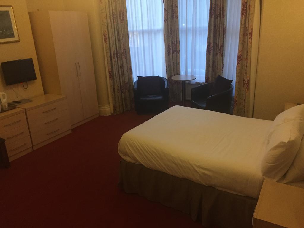 Queens Lodge ランディドノー エクステリア 写真