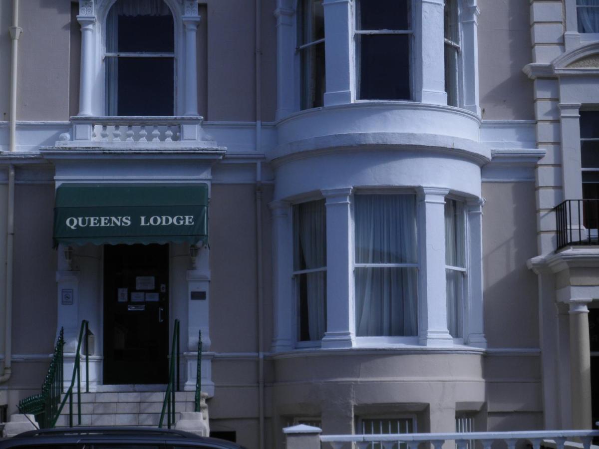Queens Lodge ランディドノー エクステリア 写真